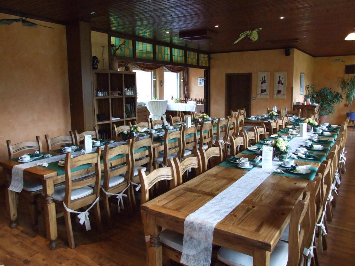 Hotel Forsthaus Volkesfeld Екстериор снимка