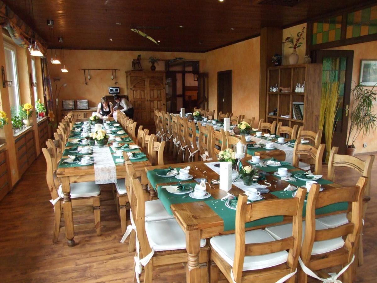 Hotel Forsthaus Volkesfeld Екстериор снимка