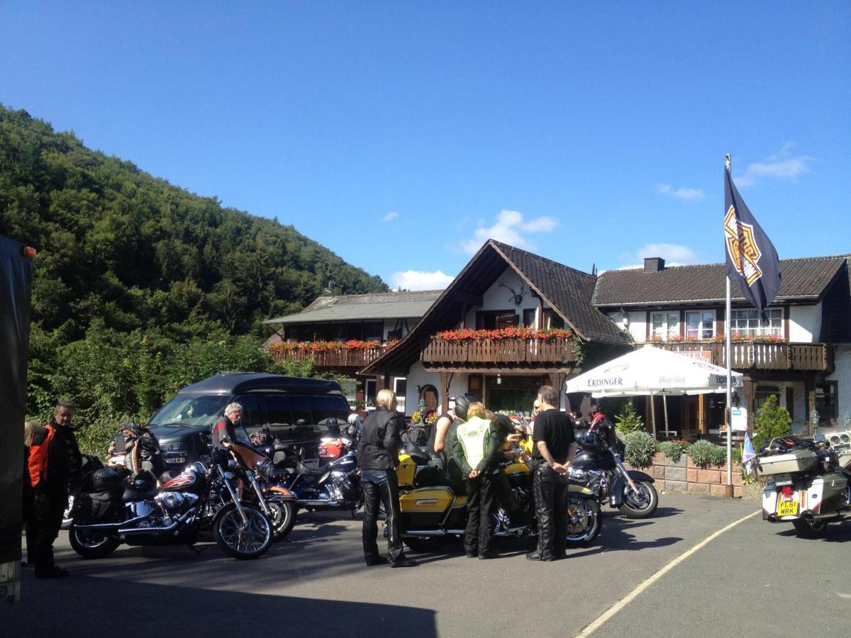 Hotel Forsthaus Volkesfeld Екстериор снимка